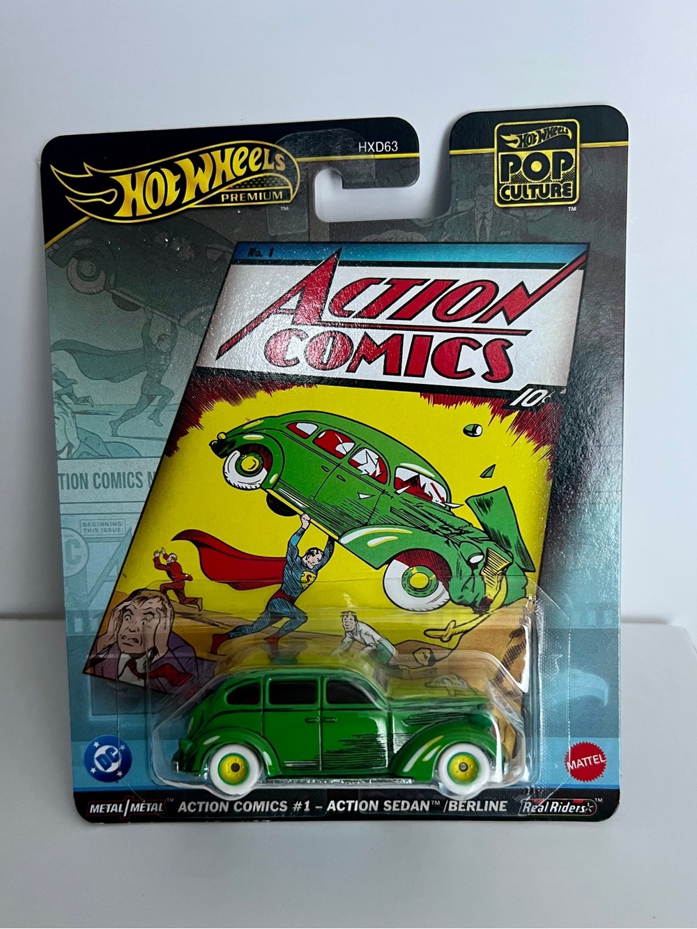 Hot Wheels Pop Culture Action Comics Green Action Sedan Toy